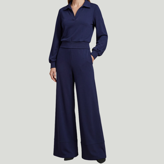 Amalia | Costume femme avec chemisier à revers et pantalon large