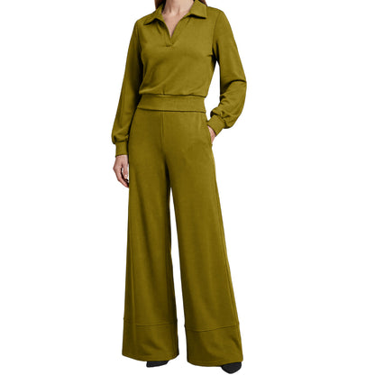 Amalia | Costume femme avec chemisier à revers et pantalon large