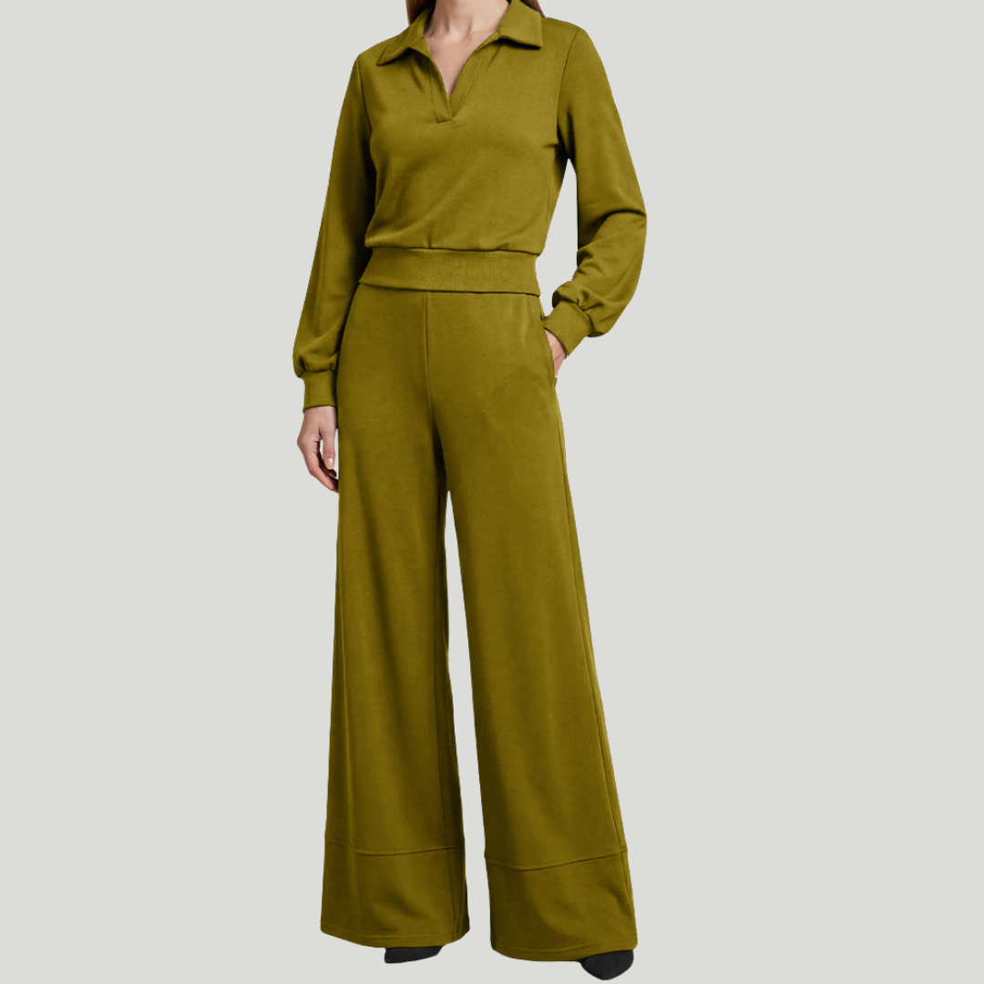 Amalia | Costume femme avec chemisier à revers et pantalon large