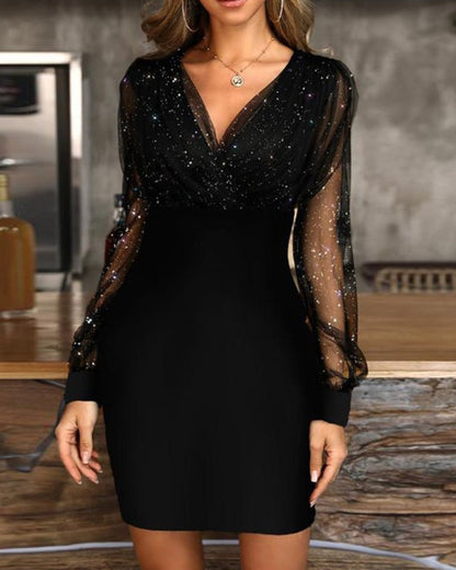 Adrienne | Robe Noire Élégante à Paillettes et Manches Transparentes