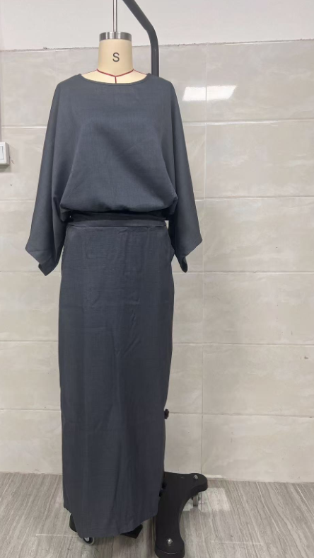 Julia | jupe tendance avec un haut