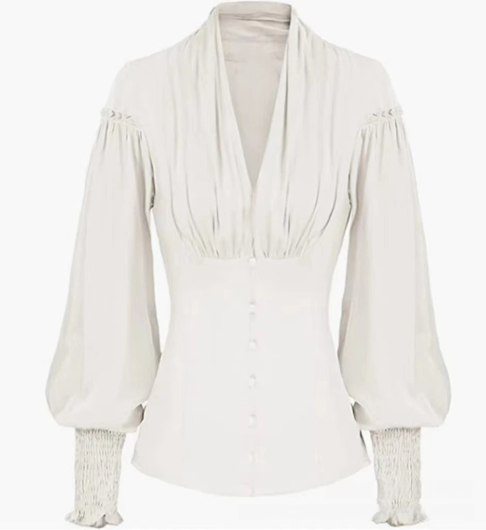 Victoria | Blouse victorienne à col en V